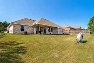 2128 Christine Dr, Granbury, TX 76048 - Photo 23
