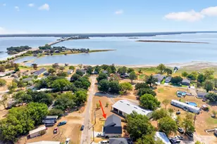 1007 Rebekah Dr, Seven Points, TX 75143 - Photo 1
