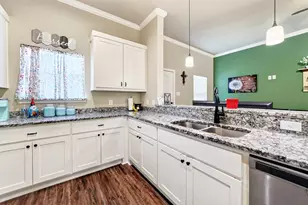 1007 Rebekah Dr, Seven Points, TX 75143 - Photo 11