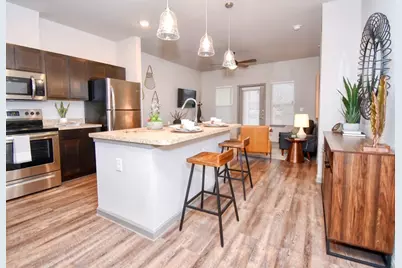 4800 W Illinois Avenue #3111, Dallas, TX 75211 - Photo 5