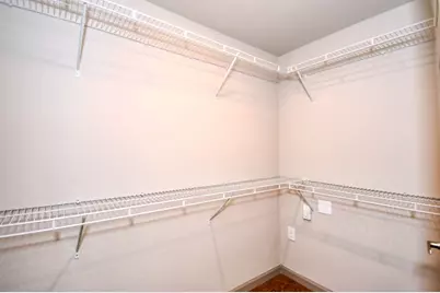 4800 W Illinois Avenue #2304, Dallas, TX 75211 - Photo 9