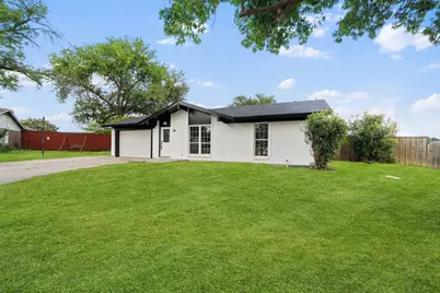 2118 Lamont Drive, Garland, TX 75040 - Photo 3