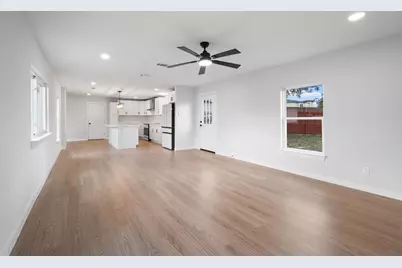 2118 Lamont Drive, Garland, TX 75040 - Photo 13