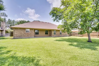 404 Highland Drive, Ennis, TX 75119 - Photo 7