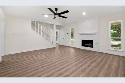 2006 Toulon Lane, Carrollton, TX 75007 - Photo 7