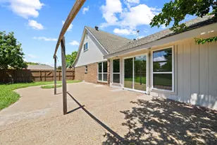 2006 Toulon Ln, Carrollton, TX 75007 - Photo 29