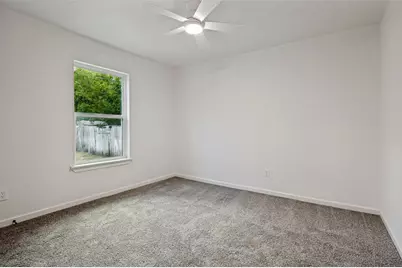 806 10th Street, Grand Prairie, TX 75051 - Photo 19