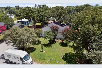 908 W Heron Street, Denison, TX 75020 - Photo 33