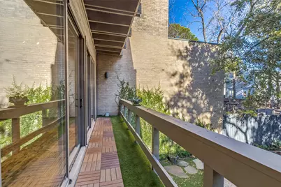 4024 Buena Vista Street, Dallas, TX 75204 - Photo 5