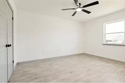 414 Dawson Circle, Grand Prairie, TX 75051 - Photo 11