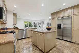 4253 Royal Ridge Dr, Dallas, TX 75229 - Photo 15
