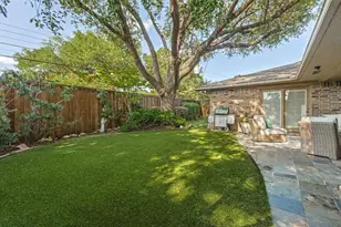 4253 Royal Ridge Dr, Dallas, TX 75229 - Photo 31