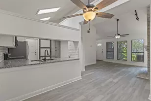 3701 Clover Hill Ln, Carrollton, TX 75007 - Photo 7