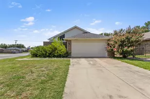 3701 Clover Hill Ln, Carrollton, TX 75007 - Photo 29