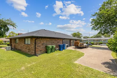 306 Bardfield Avenue, Garland, TX 75041 - Photo 31