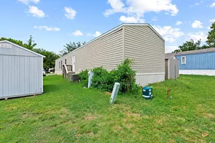 132 Knollwood Dr, Sherman, TX 75092 - Photo 5
