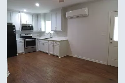 818 Thomas Street, Denton, TX 76201 - Photo 7