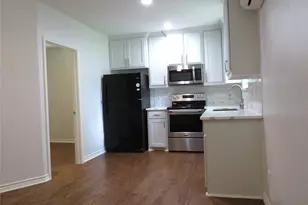 818 Thomas St, Denton, TX 76201 - Photo 5