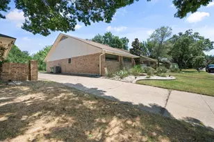 2211 Southcrest Dr, Arlington, TX 76013 - Photo 31