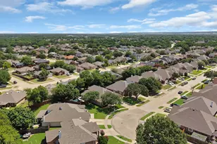 4677 Vespesian Ln, Grand Prairie, TX 75052 - Photo 35