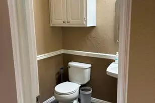 1826 Meadow Crest Dr, Grapevine, TX 76051 - Photo 5