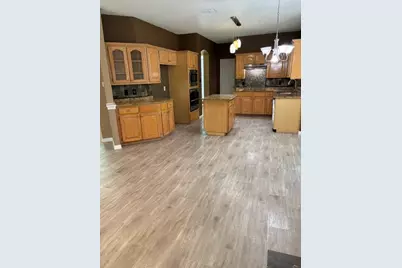 1826 Meadow Crest Drive, Grapevine, TX 76051 - Photo 13