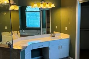 1826 Meadow Crest Dr, Grapevine, TX 76051 - Photo 23