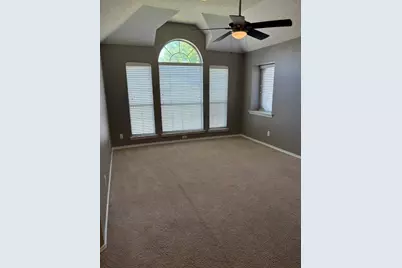 1826 Meadow Crest Drive, Grapevine, TX 76051 - Photo 17