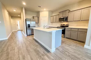 613 Breckenridge Pk Dr, Alvarado, TX 76009 - Photo 5