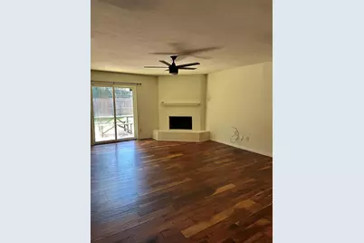 702 Meadowview Drive, Mansfield, TX 76063 - Photo 5