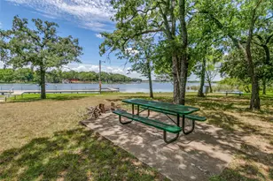 73 Live Oak St, Alvarado, TX 76009 - Photo 21