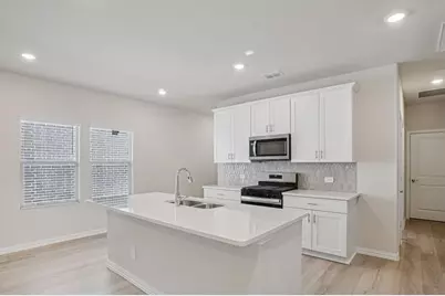 6001 Belchamp Drive, McKinney, TX 75071 - Photo 3