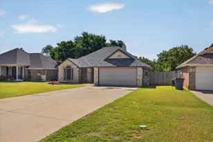 7206 Hackberry Ct, Granbury, TX 76048 - Photo 1