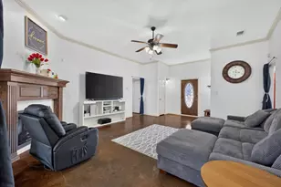 7206 Hackberry Ct, Granbury, TX 76048 - Photo 11