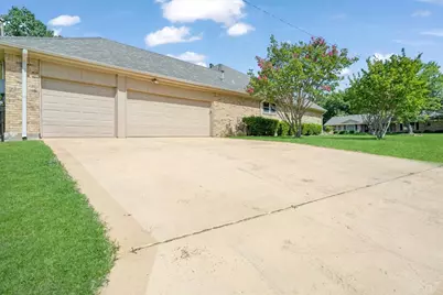 1621 Idlewood Drive, Sherman, TX 75092 - Photo 33