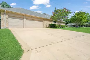 1621 Idlewood Dr, Sherman, TX 75092 - Photo 33