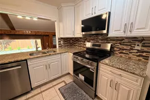 3709 Pinewood St, Bedford, TX 76021 - Photo 13