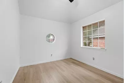 8260 Edgewater Drive, Frisco, TX 75034 - Photo 19