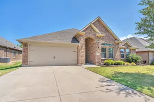 216 Ovaletta Dr, Justin, TX 76247 - Photo 1
