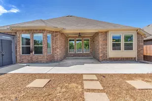 216 Ovaletta Dr, Justin, TX 76247 - Photo 35