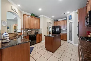 4501 Woodcrest Ln, Mansfield, TX 76063 - Photo 7