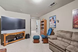4501 Woodcrest Ln, Mansfield, TX 76063 - Photo 17
