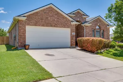 10826 Calderwood Lane, Fort Worth, TX 76052 - Photo 3