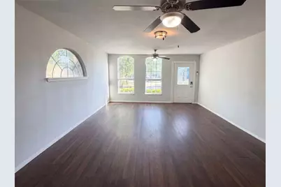 4526 S Horseshoe Trail, The Colony, TX 75056 - Photo 3