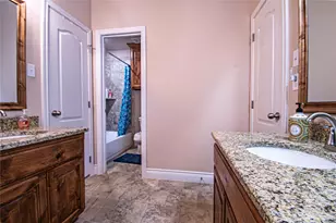 1009 Sky Ct, Weatherford, TX 76085 - Photo 17