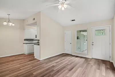 1815 Lipscomb Street, Fort Worth, TX 76110 - Photo 5