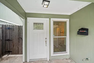 1815 Lipscomb Street, Fort Worth, TX 76110 - Photo 3