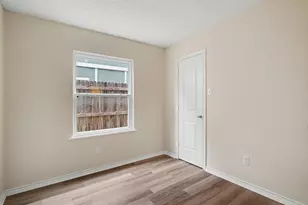 1815 Lipscomb St, Fort Worth, TX 76110 - Photo 19