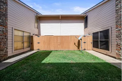 5516 Boca Raton Boulevard #310, Fort Worth, TX 76112 - Photo 3