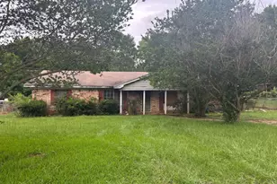 115 Shady Creek Dr, Palestine, TX 75801 - Photo 1